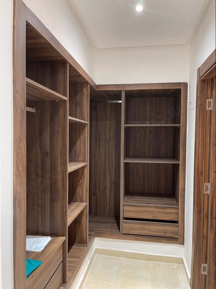 À louer: Appartement 3 Chambres vide à TARGA