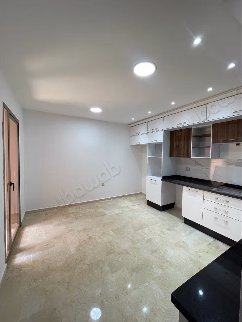 À louer: Appartement 3 Chambres vide à TARGA