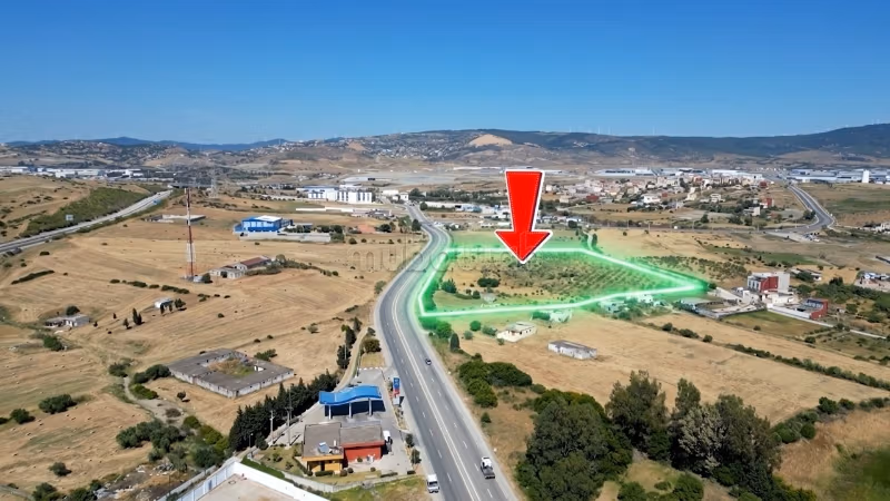 Meloussa hacia la fábrica de Renault y Cherafat