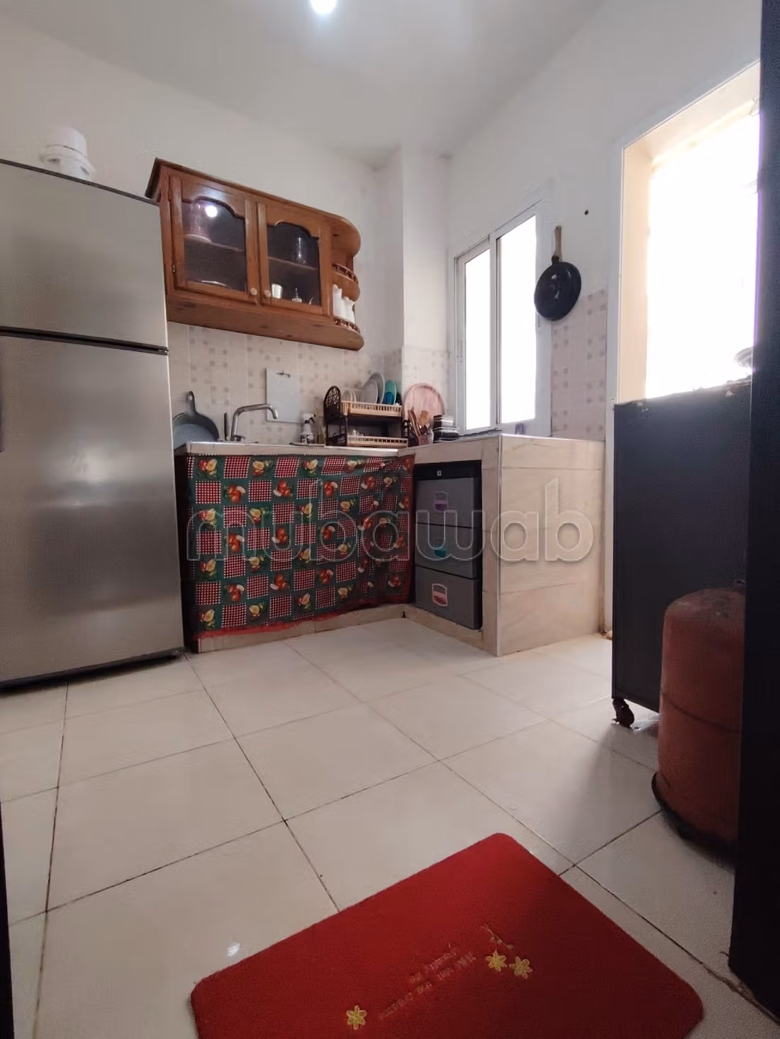 Location d'un appartement à Zone Industrielle Mghogha. 1 Pièce. Salon typique marocain, résidence sécurisée