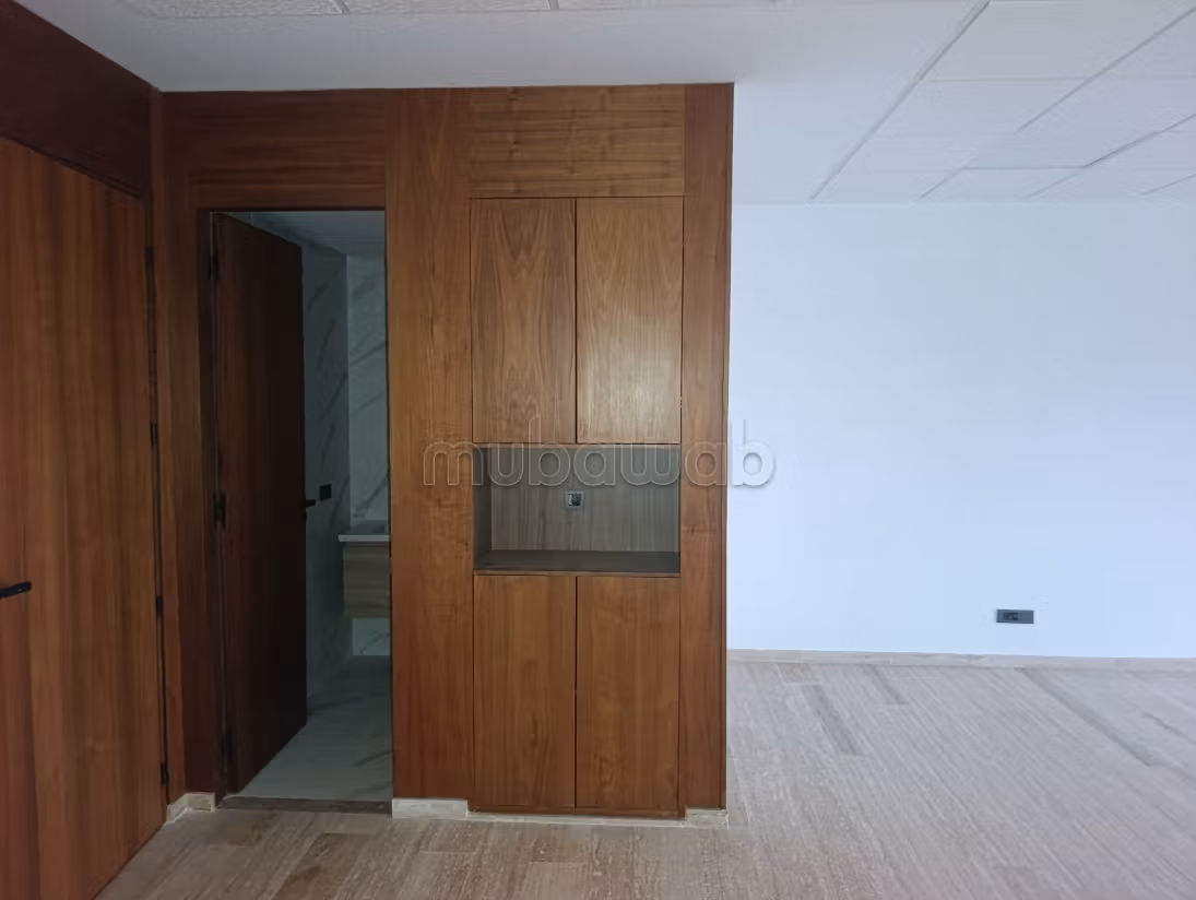 Uffici in affitto ad Almaz