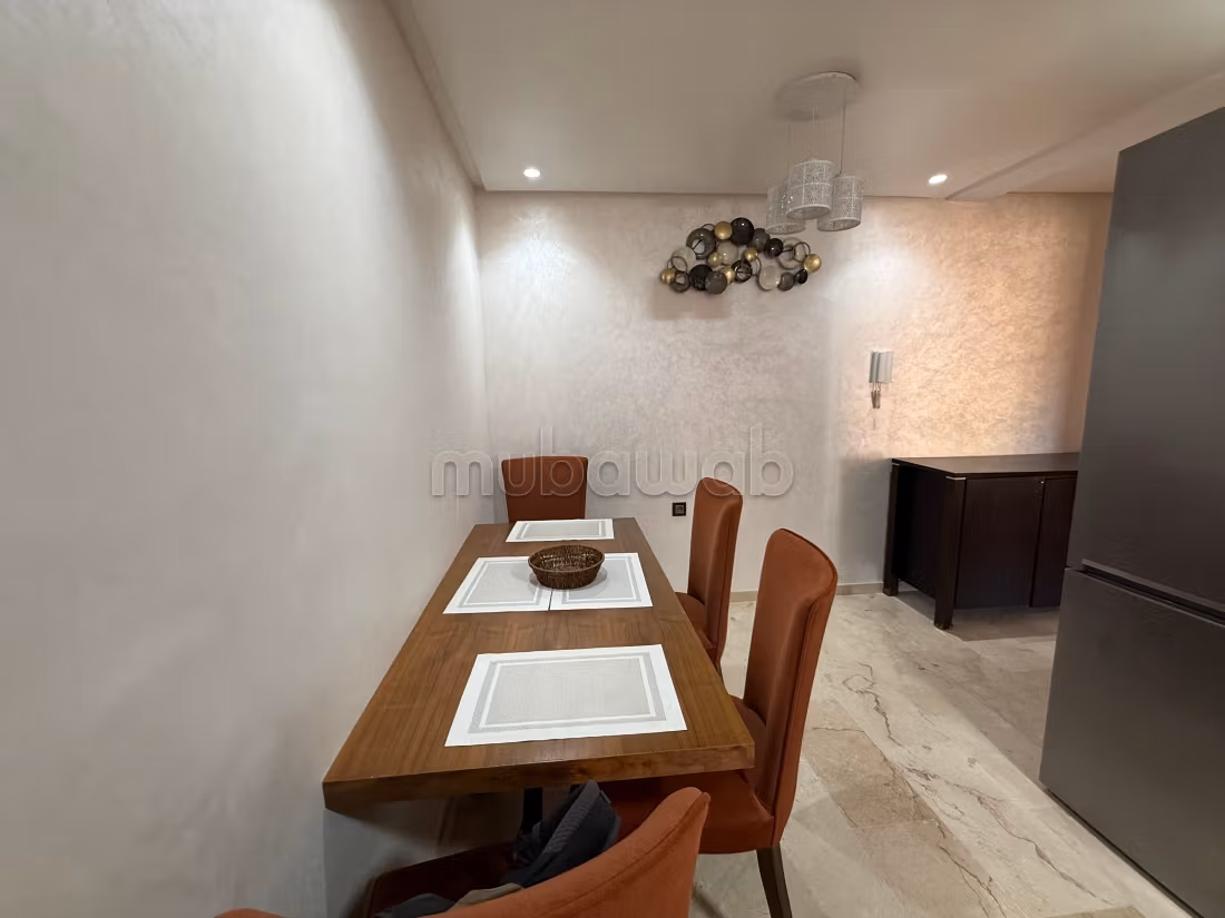 Très bel appartement a vendre à Route Casablanca. 
3 pièces. 
Bien meublé
