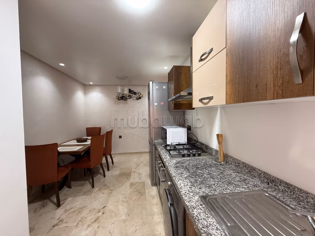 Très bel appartement a vendre à Route Casablanca. 
3 pièces. 
Bien meublé