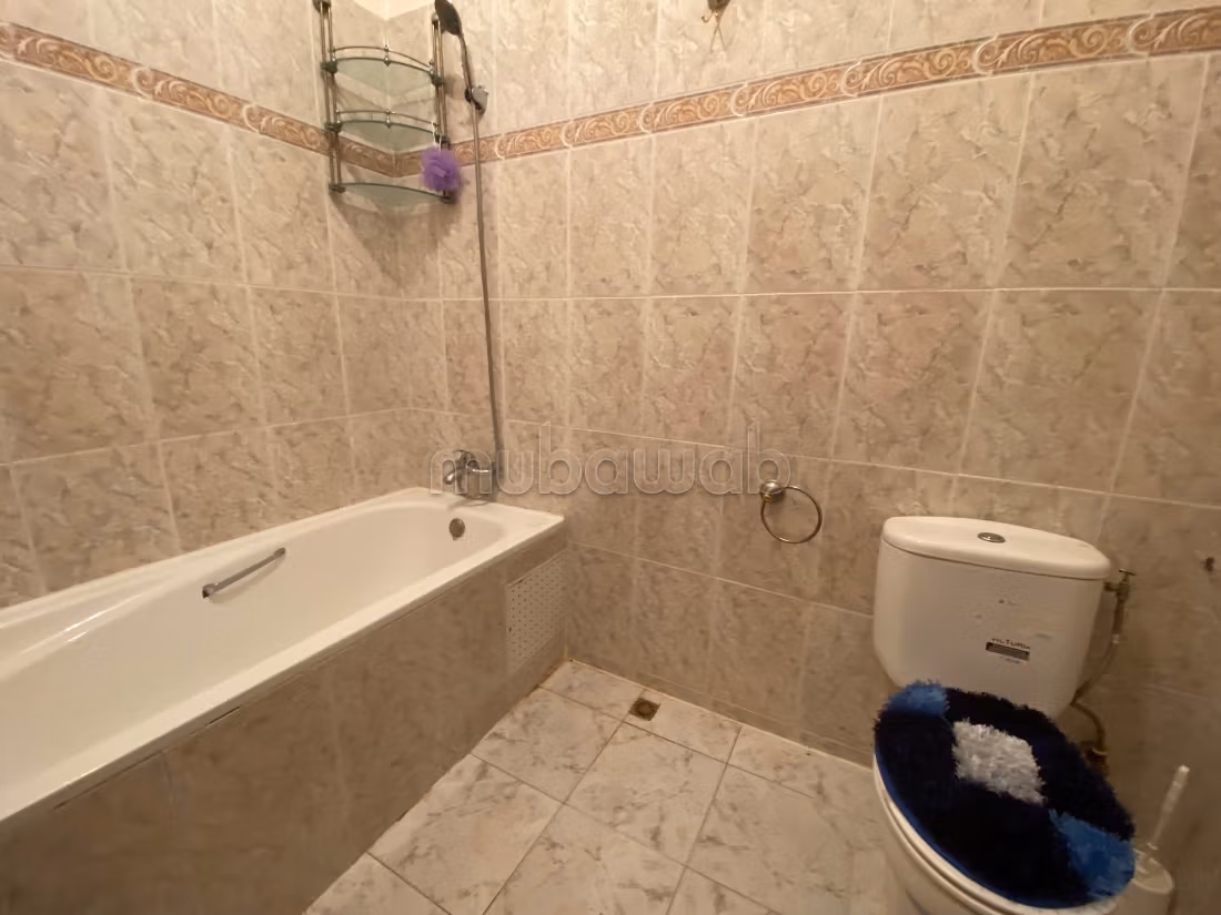 Location of an apartment in Narjis. 3 comfortable rooms. Satellite system and Moroccan lounge