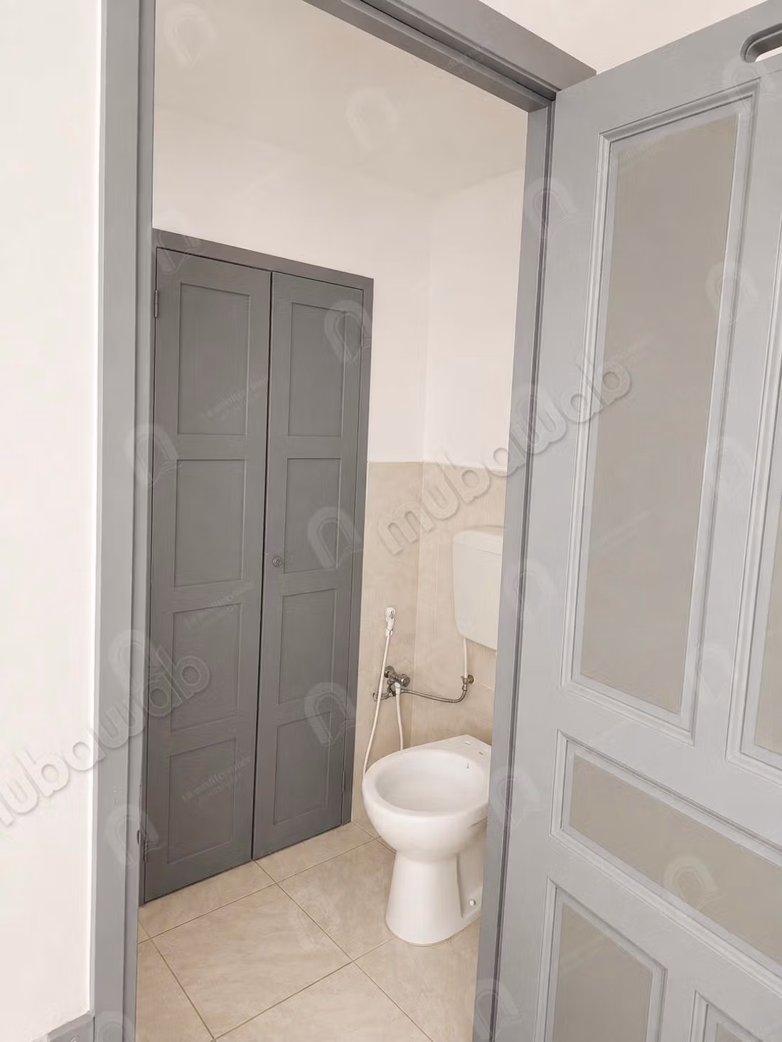 For rent a commercial premises with free management in Saidia