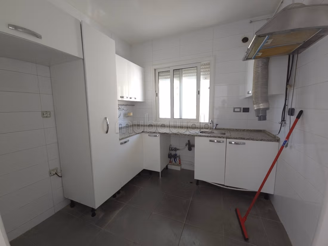 À vendre – Superbe villa S6 avec piscine à Chotrana 2, La Soukra