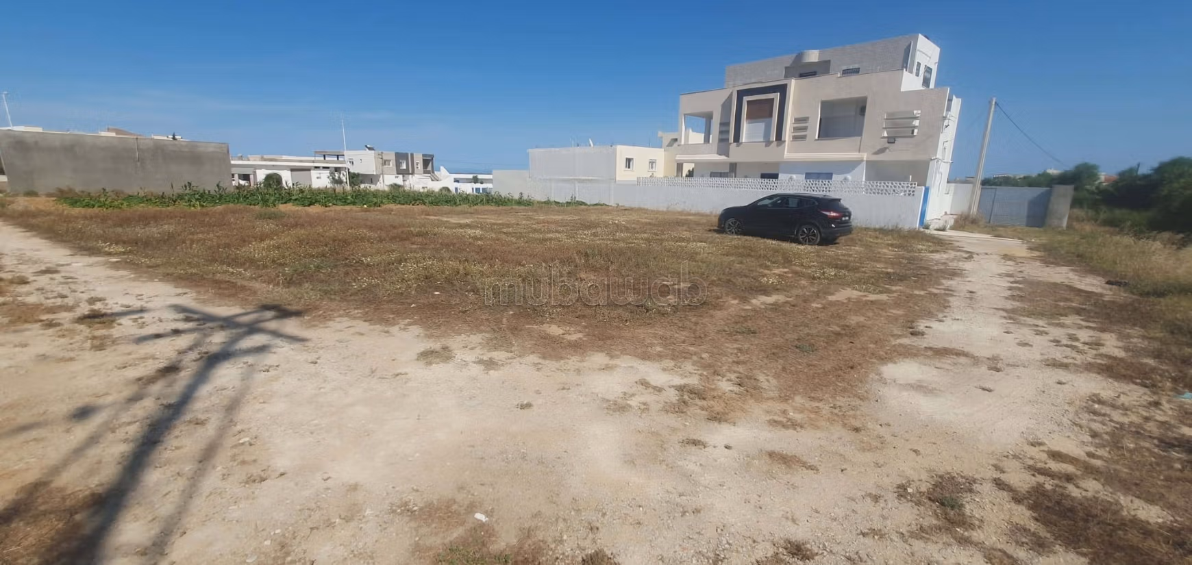 Terreno a Ezzahra in seconda posizione sulla strada