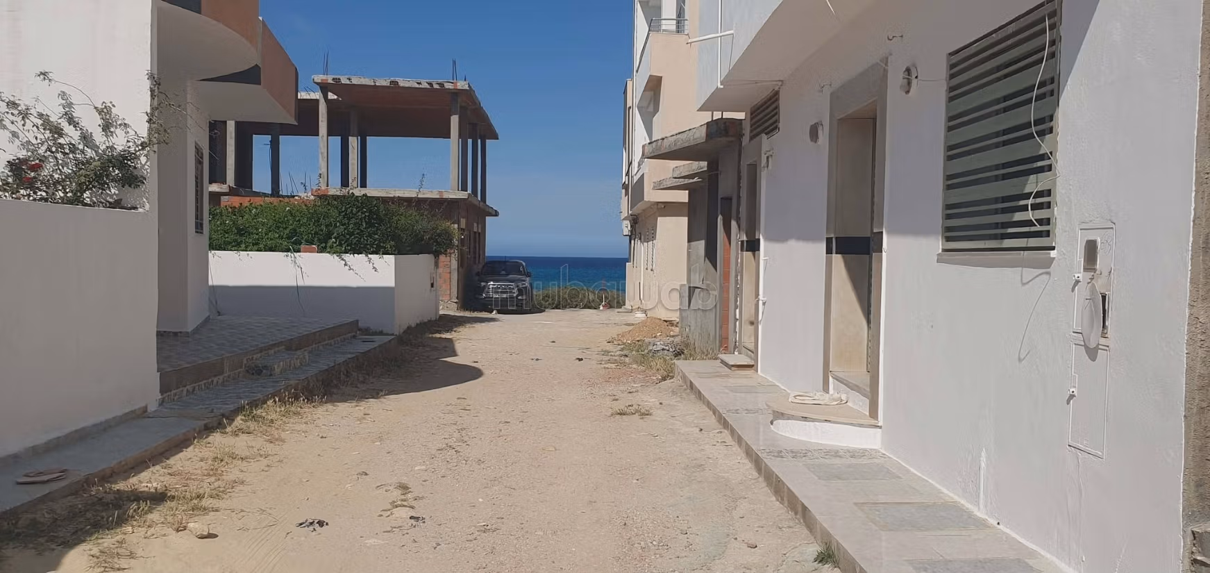 Land in 2nd position on the beach Ezzahra Kelibia