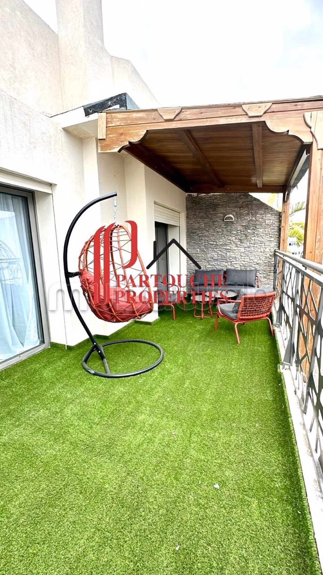 3ch meublé Gauthier dernier étage terrasse soleil — 3