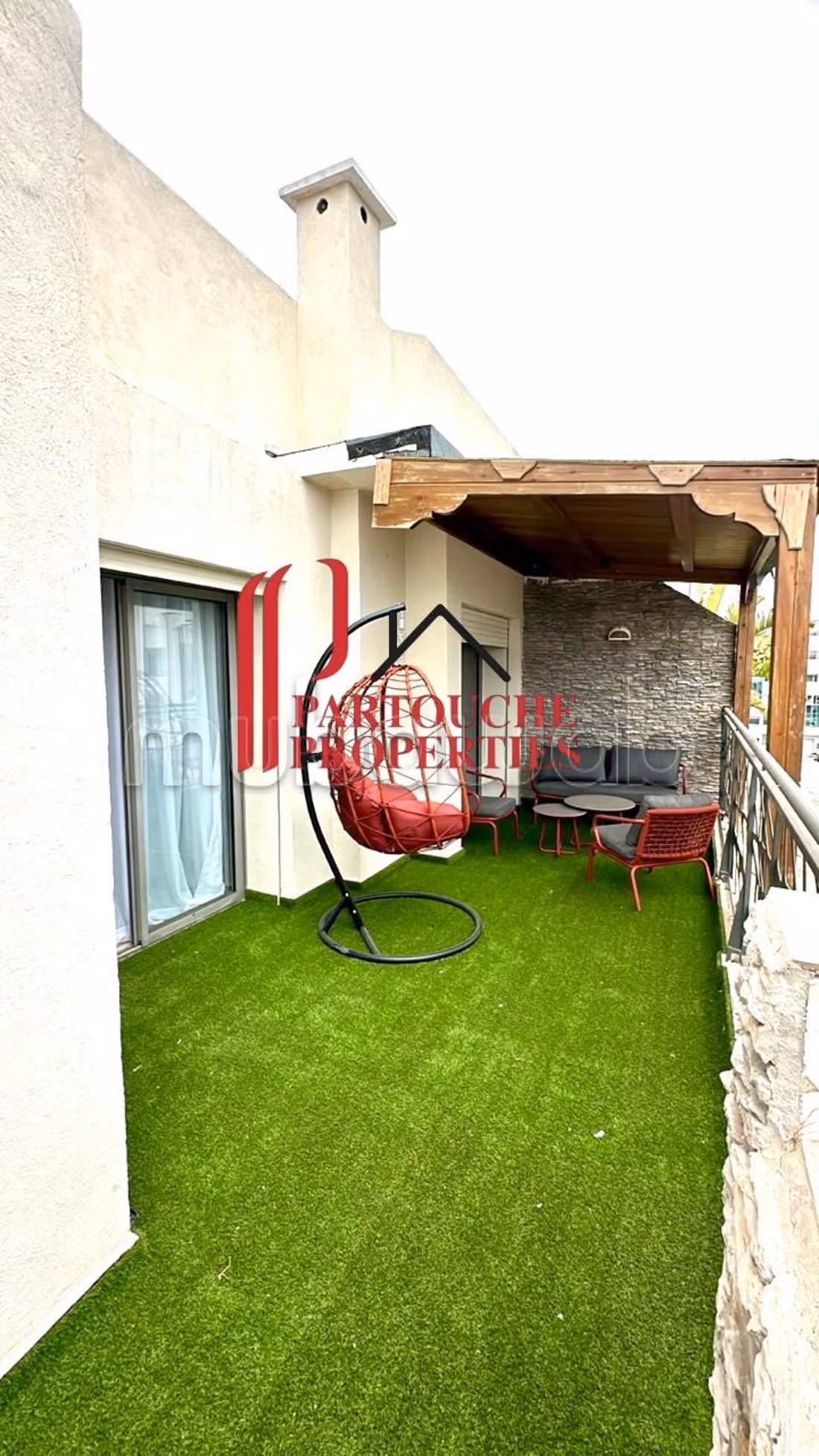 3ch meublé Gauthier dernier étage terrasse soleil — 2