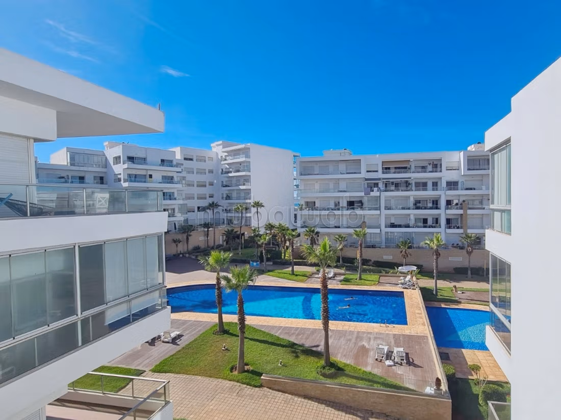 Exceptional Apartment Facing South with Ocean View
