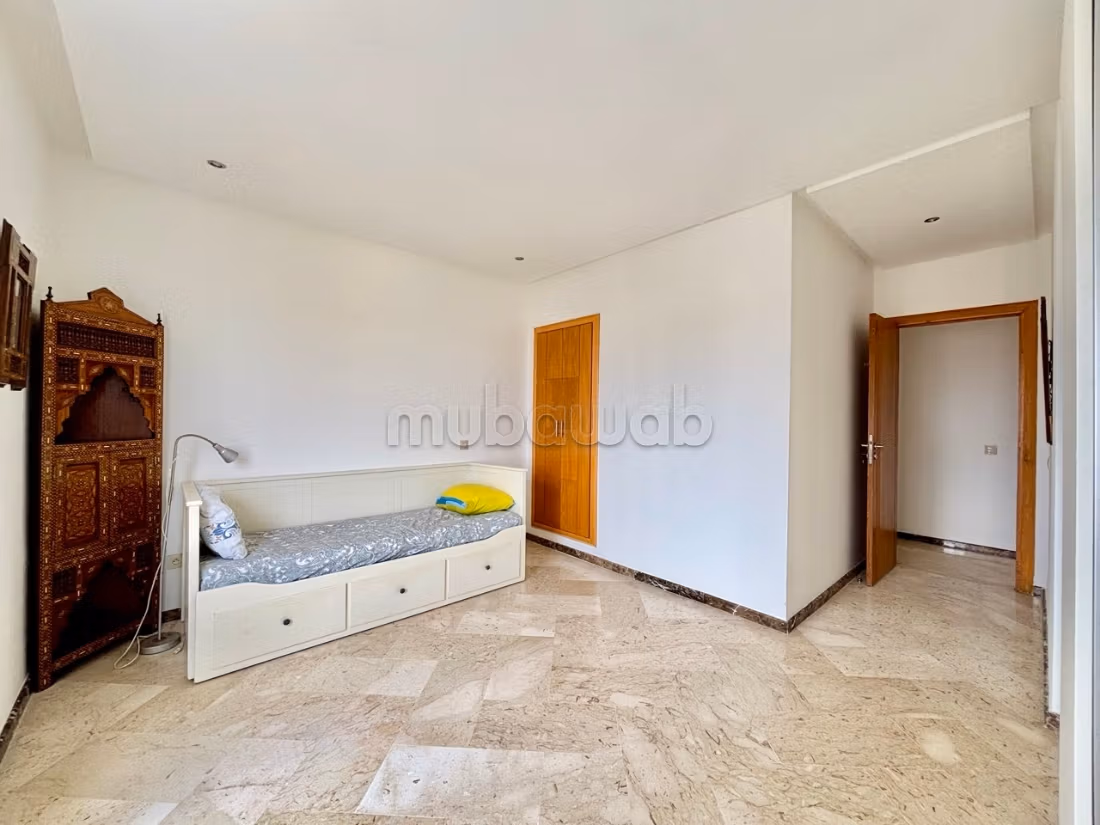 Exceptional Apartment Facing South with Ocean View
