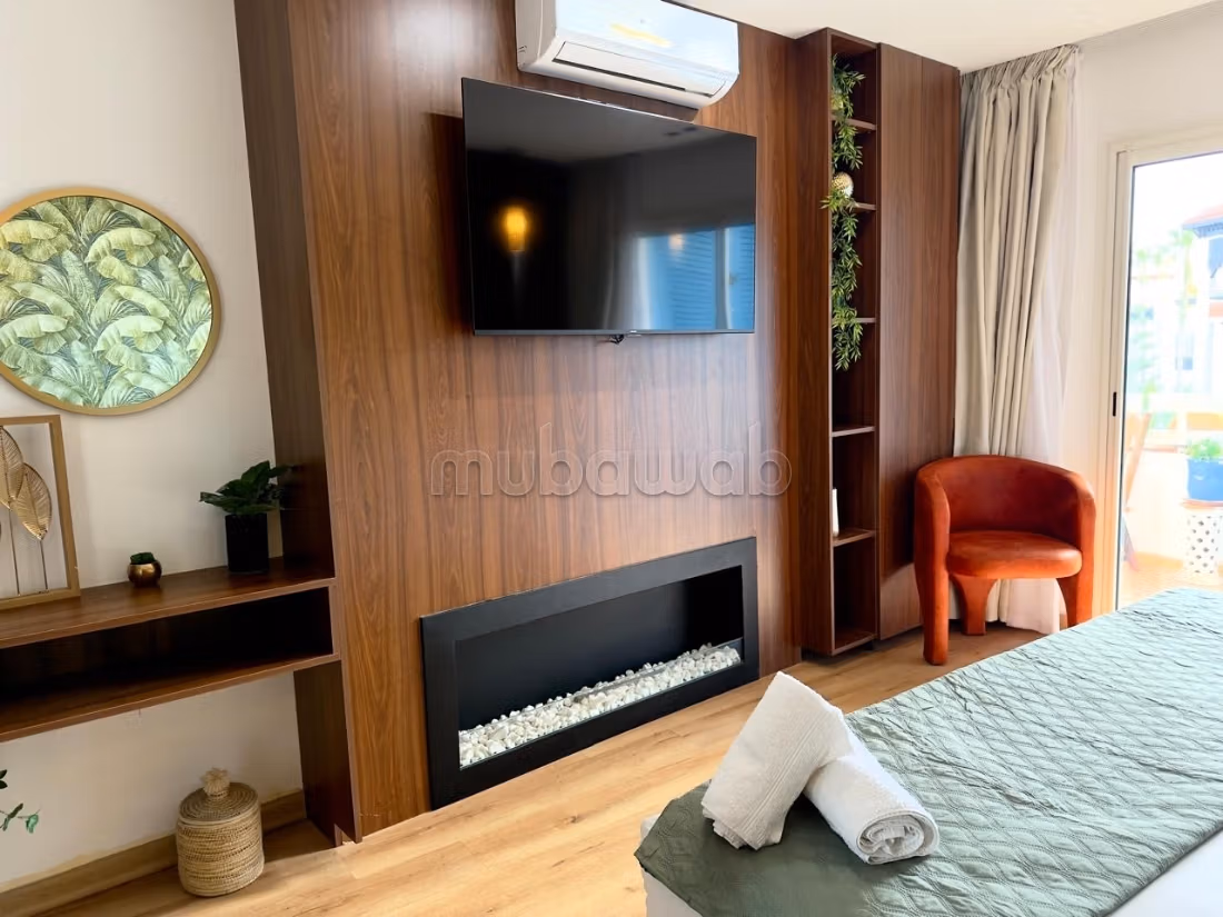 Alquiler de un apartamento en el Sector Turístico. 1 Habitación. Salón tradicional, antena parabólica general