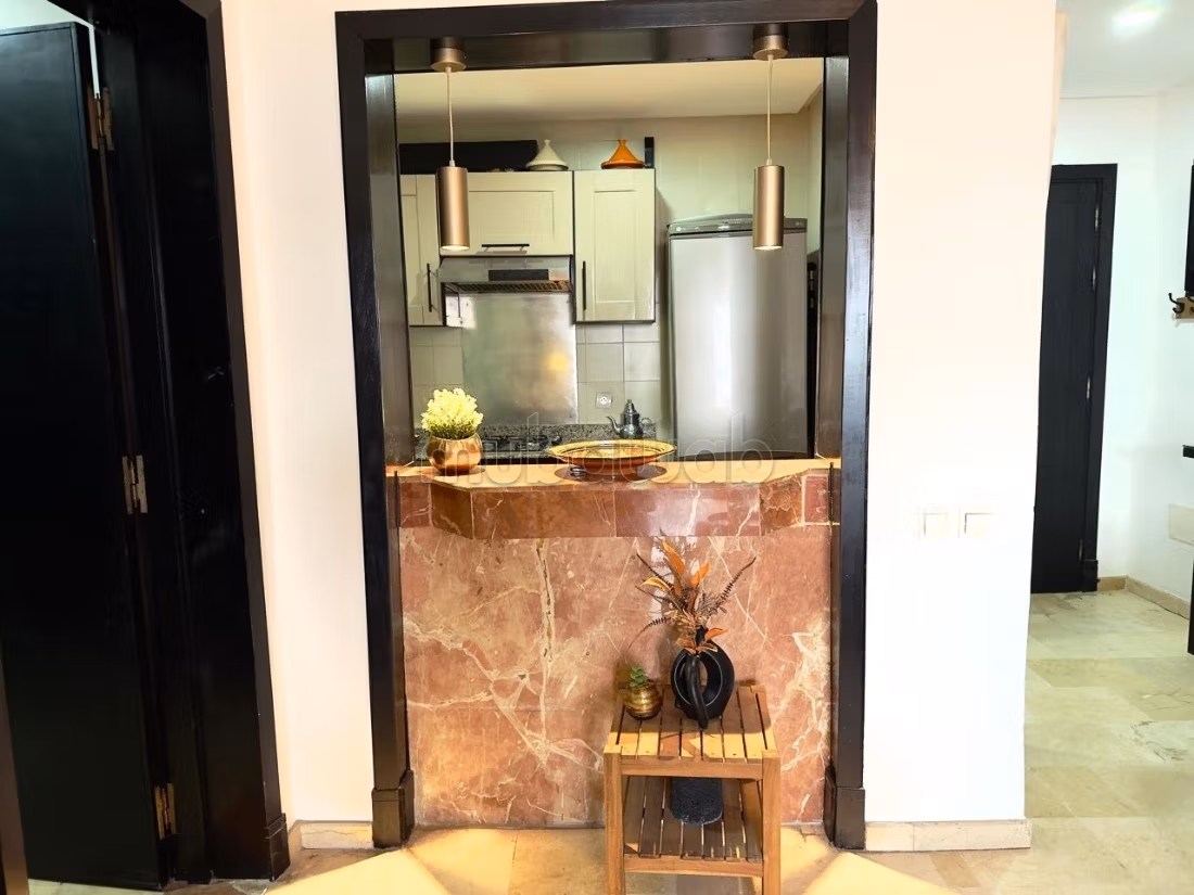 Alquiler de un apartamento en el Sector Turístico. 1 Habitación. Salón tradicional, antena parabólica general