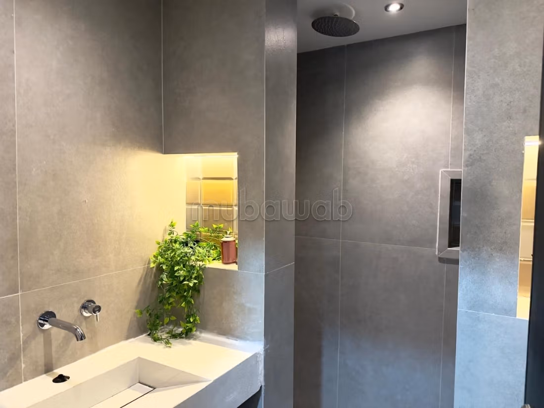 Alquiler de un apartamento en el Sector Turístico. 1 Habitación. Salón tradicional, antena parabólica general