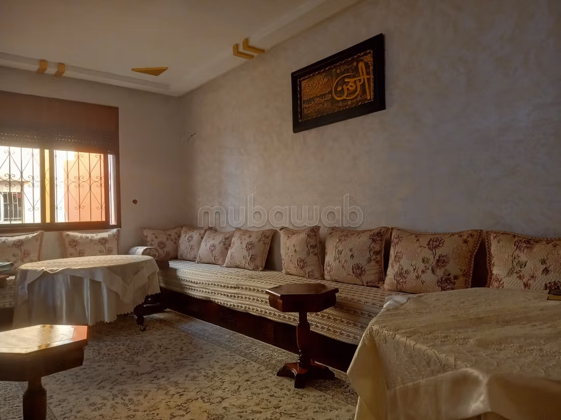Superbe appartement à vendre à el jadida. 6 pièces confortables. Bien meublé
