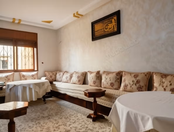 Superbe appartement à vendre à el jadida. 6 pièces confortables. Bien meublé