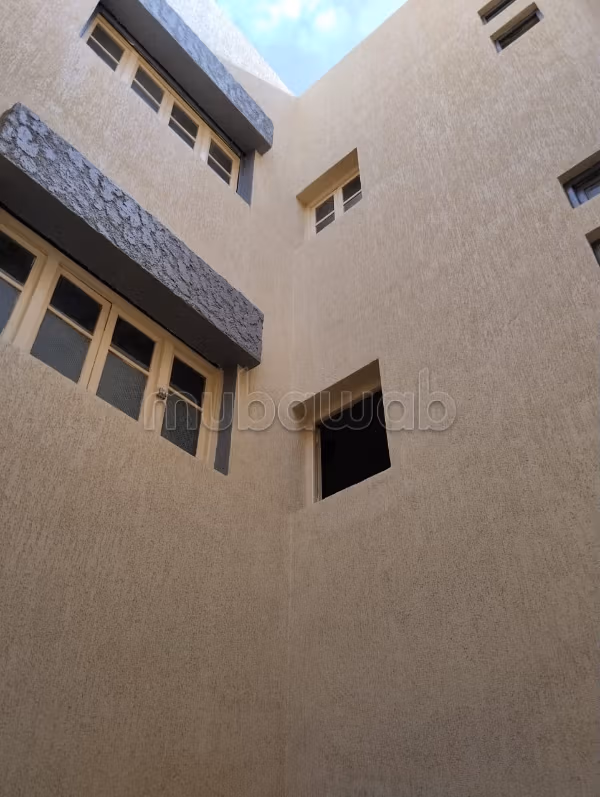 Venta de edificio completo con 3 apartamentos y garaje