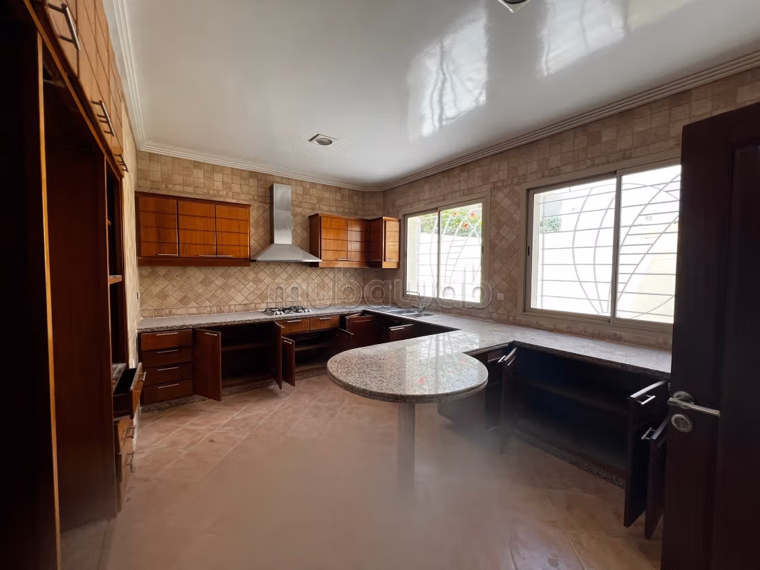 EXCLUSIVITÉ: Villa d'Exception de 400 m² à Vendre – 2 Façades