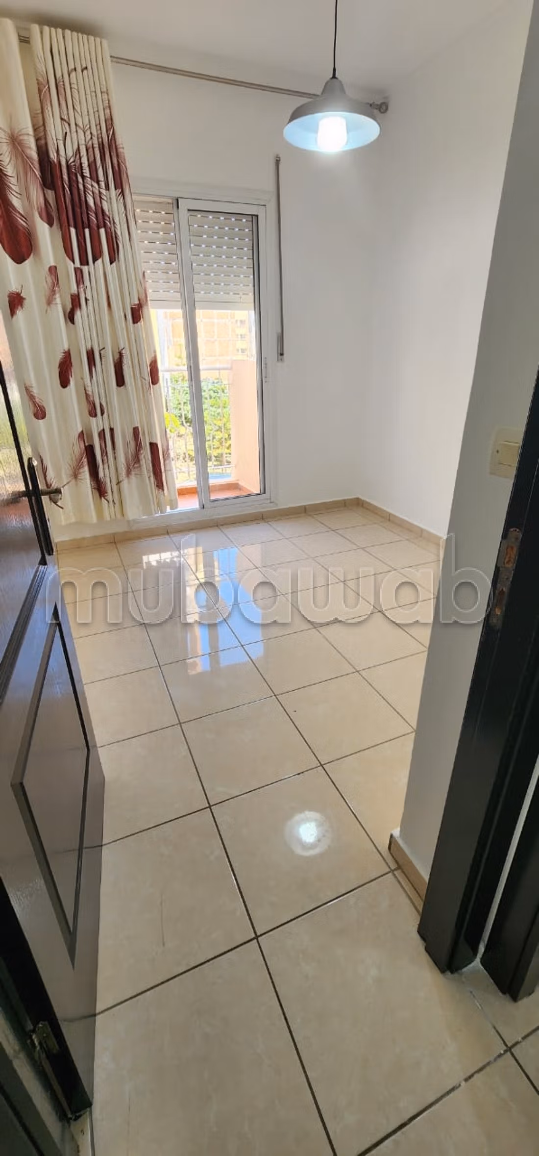 Empty apartment for rent