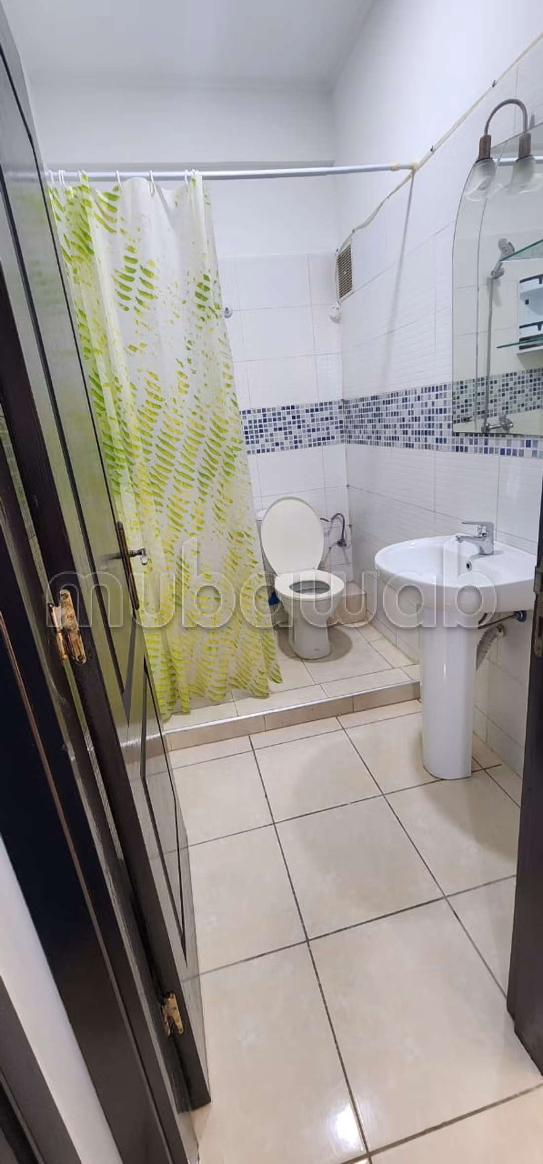 Empty apartment for rent