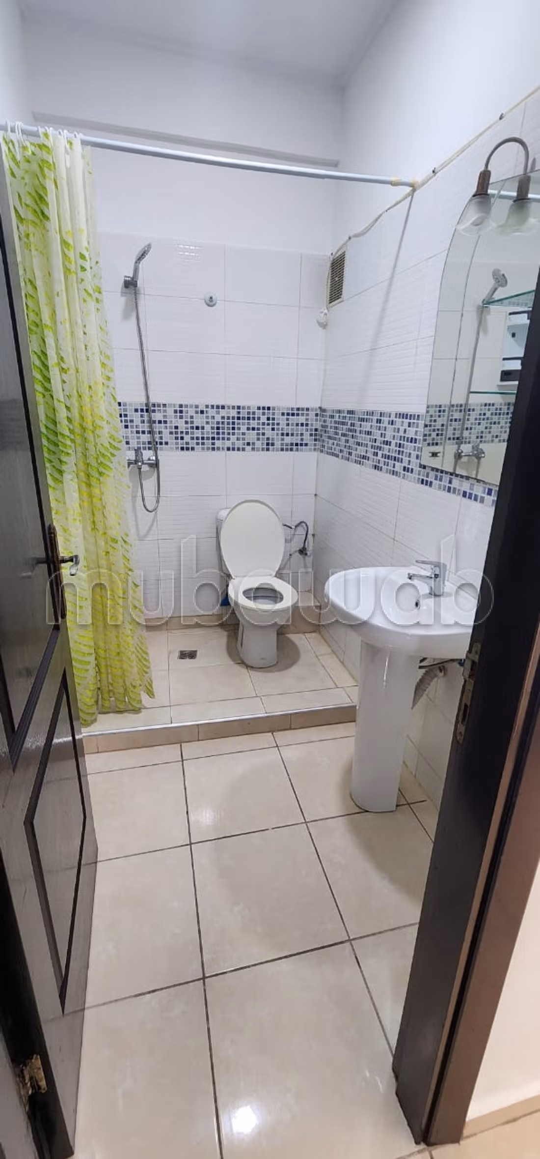 Empty apartment for rent