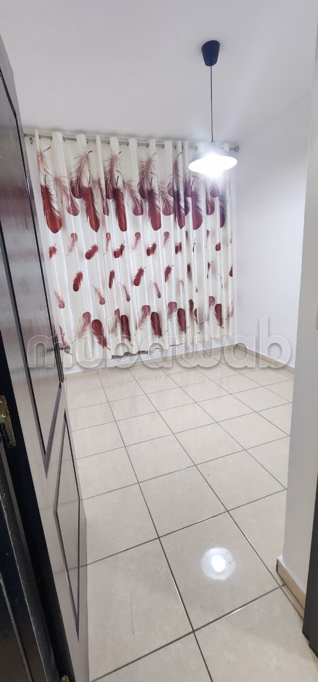 Empty apartment for rent
