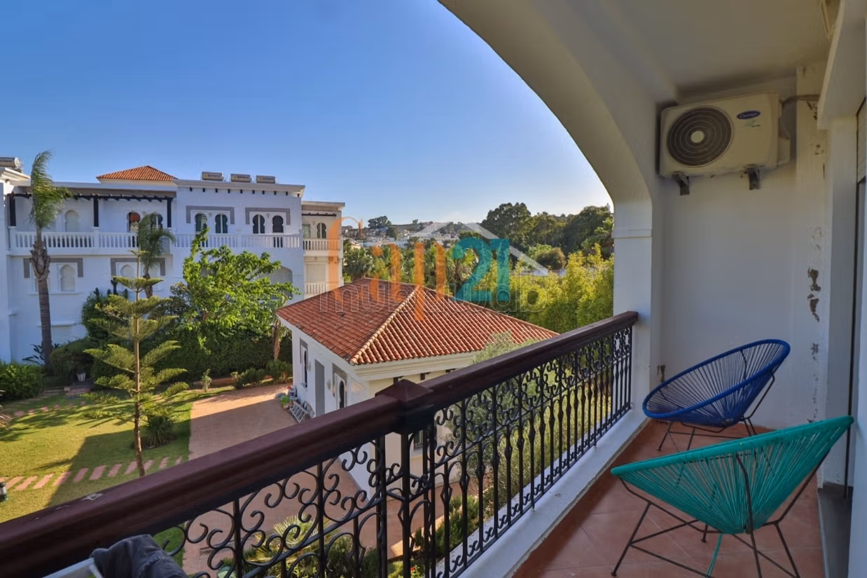 Bonito apartamento en venta cerca del Golf con Piscina