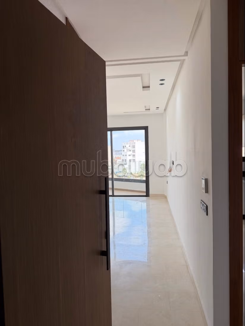 Superbe appartement à louer. Proche hôpital cheikh khalifa — 3
