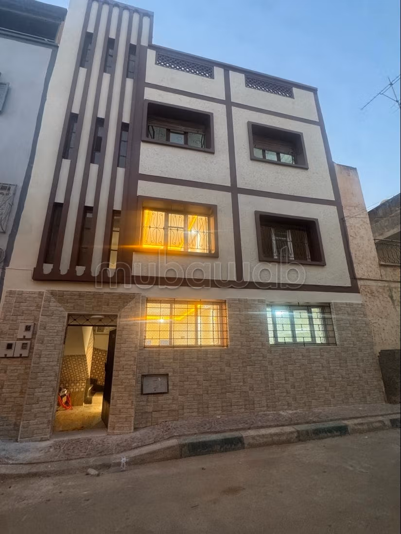 Trouvez votre maison à acheter à Hay Karima.
2 belles chambres