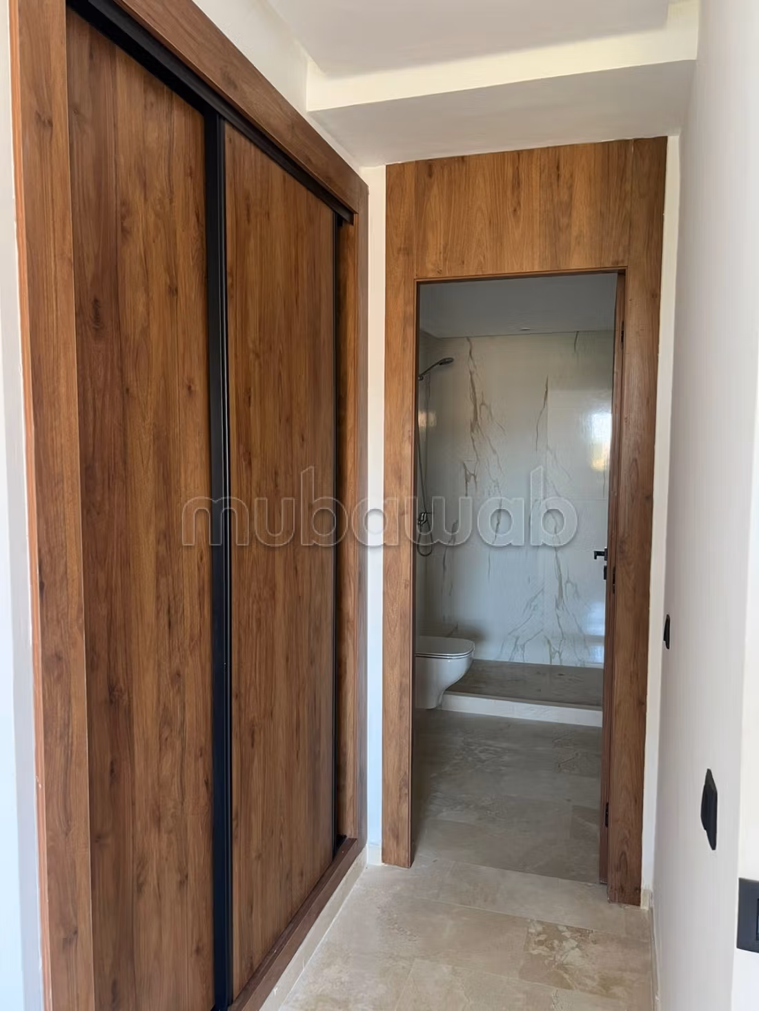 Appartement non meublé 
Location longue durée 
V H