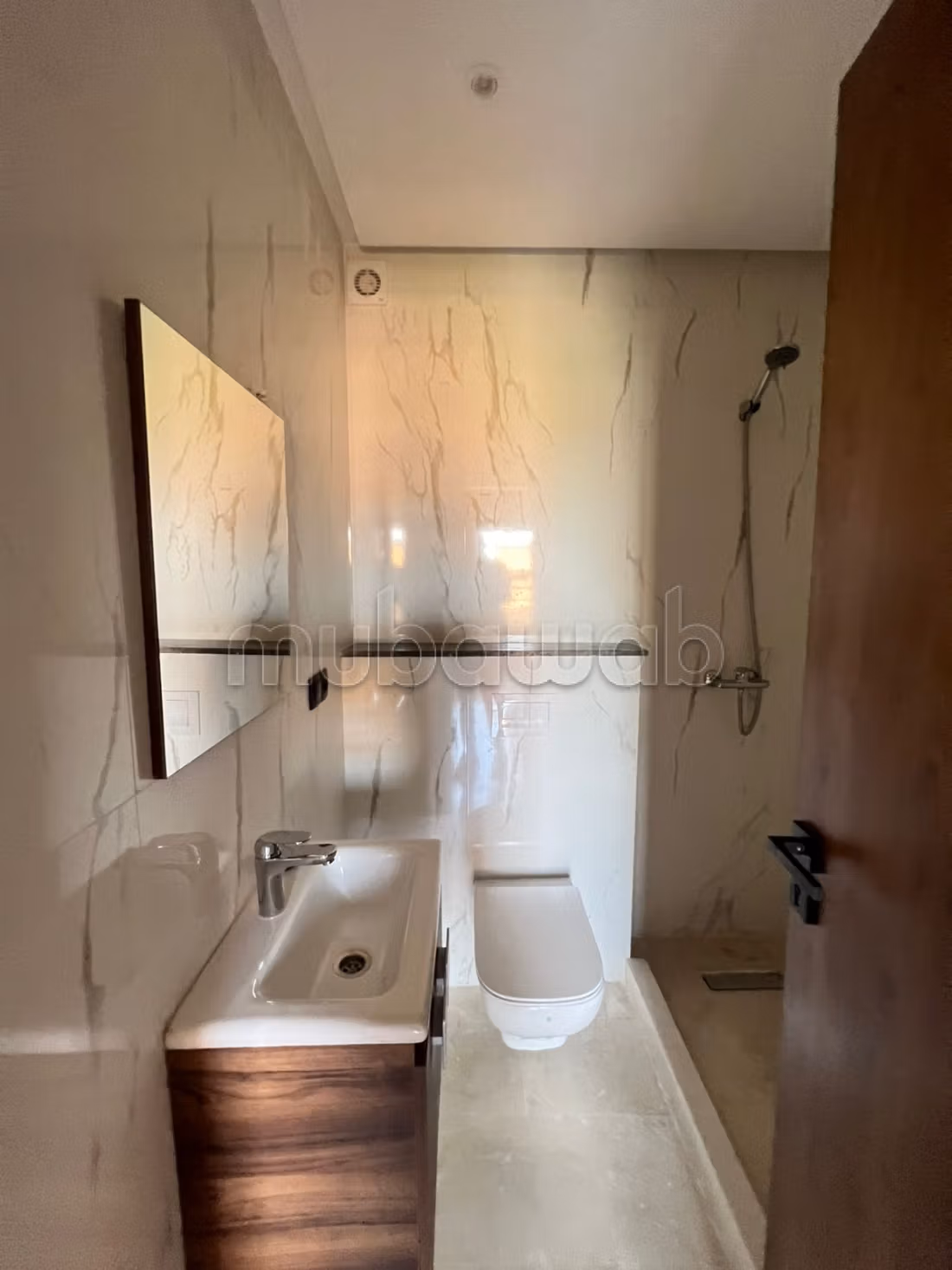 Appartement non meublé 
Location longue durée 
V H