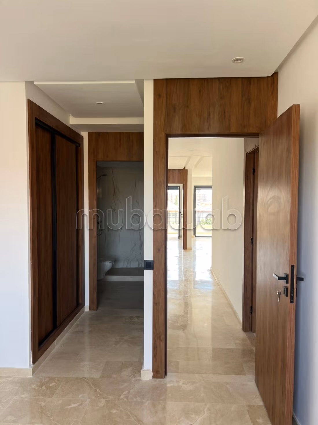 Appartement non meublé 
Location longue durée 
V H