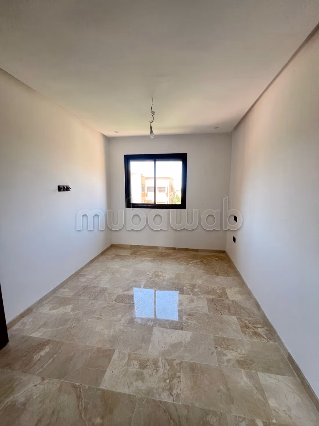 Appartement non meublé 
Location longue durée 
V H