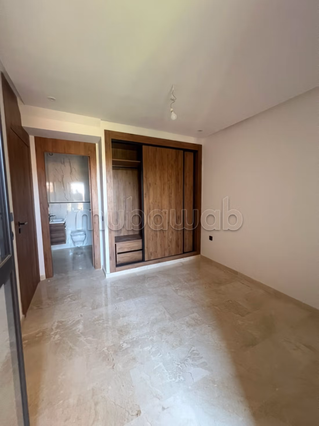 Appartement non meublé 
Location longue durée 
V H