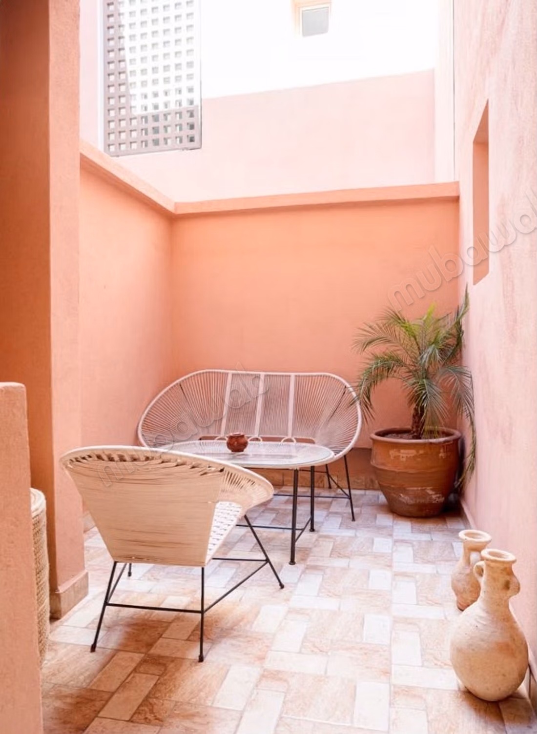 Appartement F2 élégant, meublé à louer 
Bv. M6