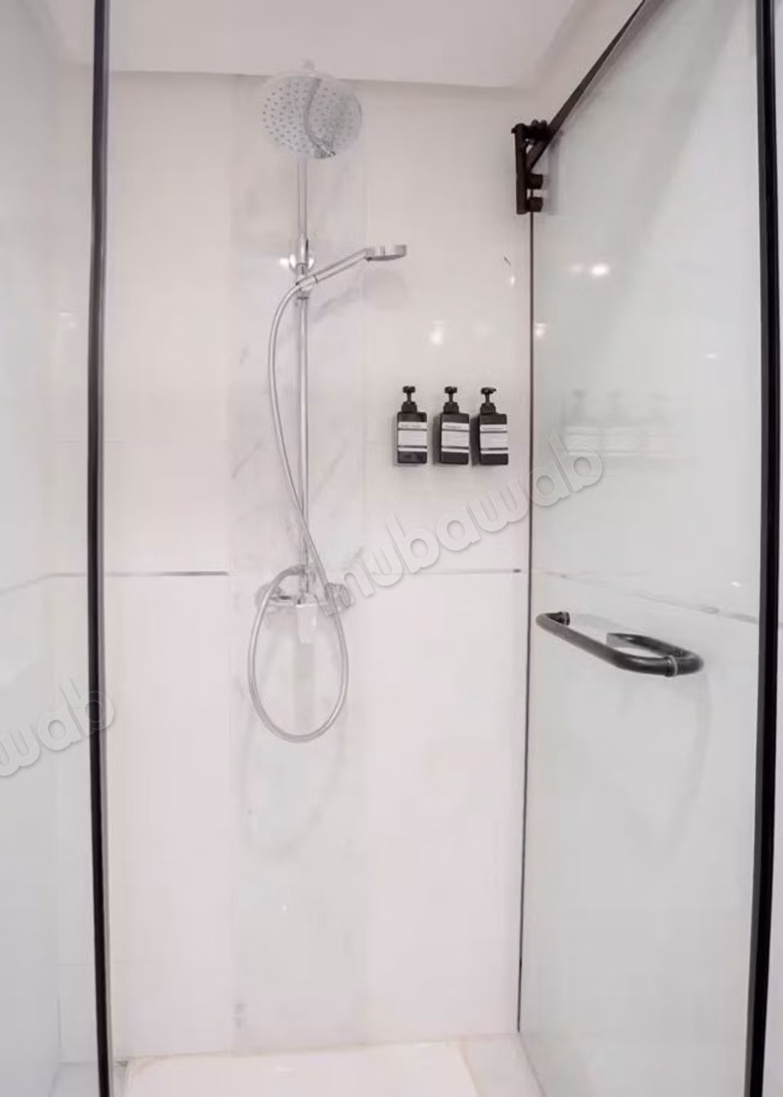 Appartement F2 élégant, meublé à louer 
Bv. M6