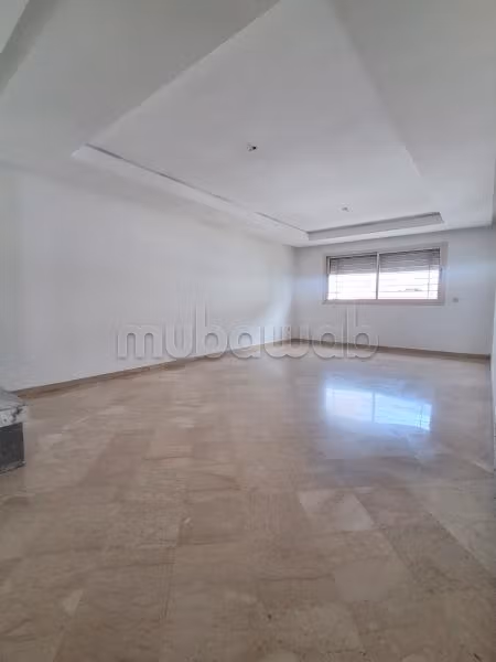 Vente d'un bel appartement à Les princesses. 
4 pièces confortables
