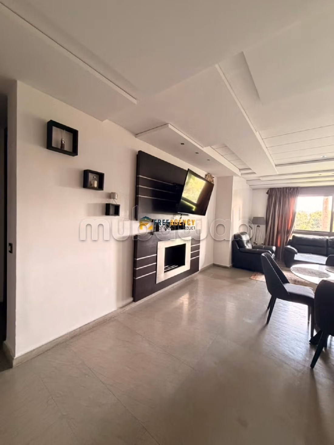 Appartement dans une Résidence sécurisée à Louer — 4