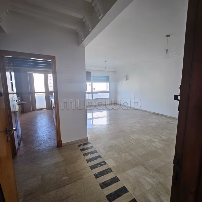 Luxueux appartement extérieur avec garage