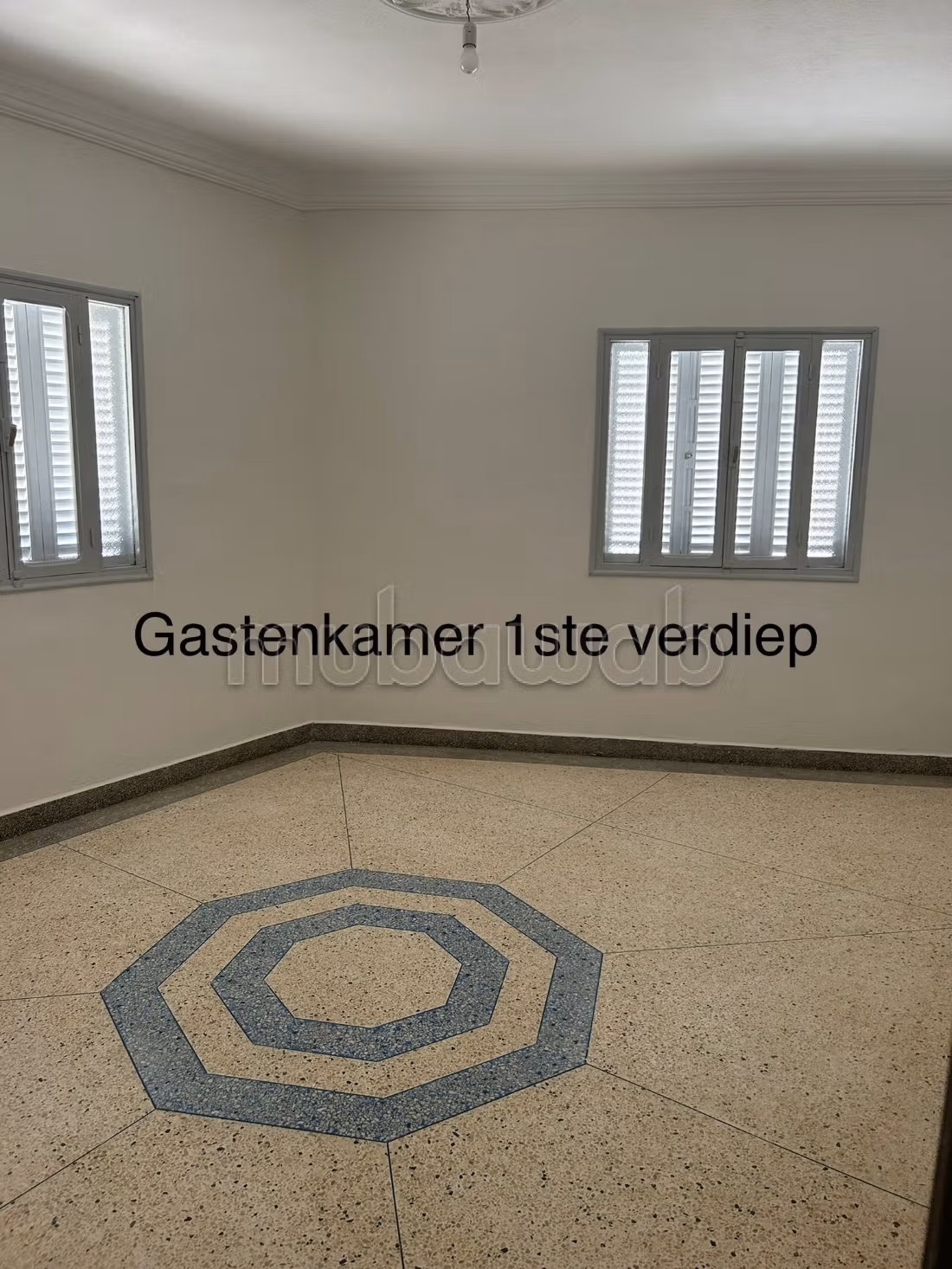 Huizen om te kopen. 7 Kamers. Verstevigde deur en traditionele, Marokkaanse woonkamer