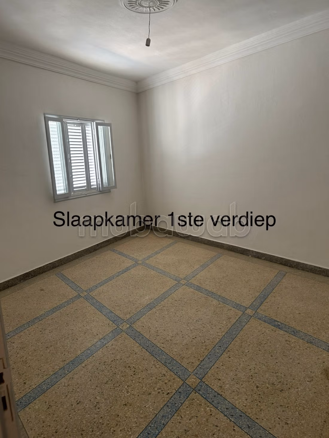 Huizen om te kopen. 7 Kamers. Verstevigde deur en traditionele, Marokkaanse woonkamer