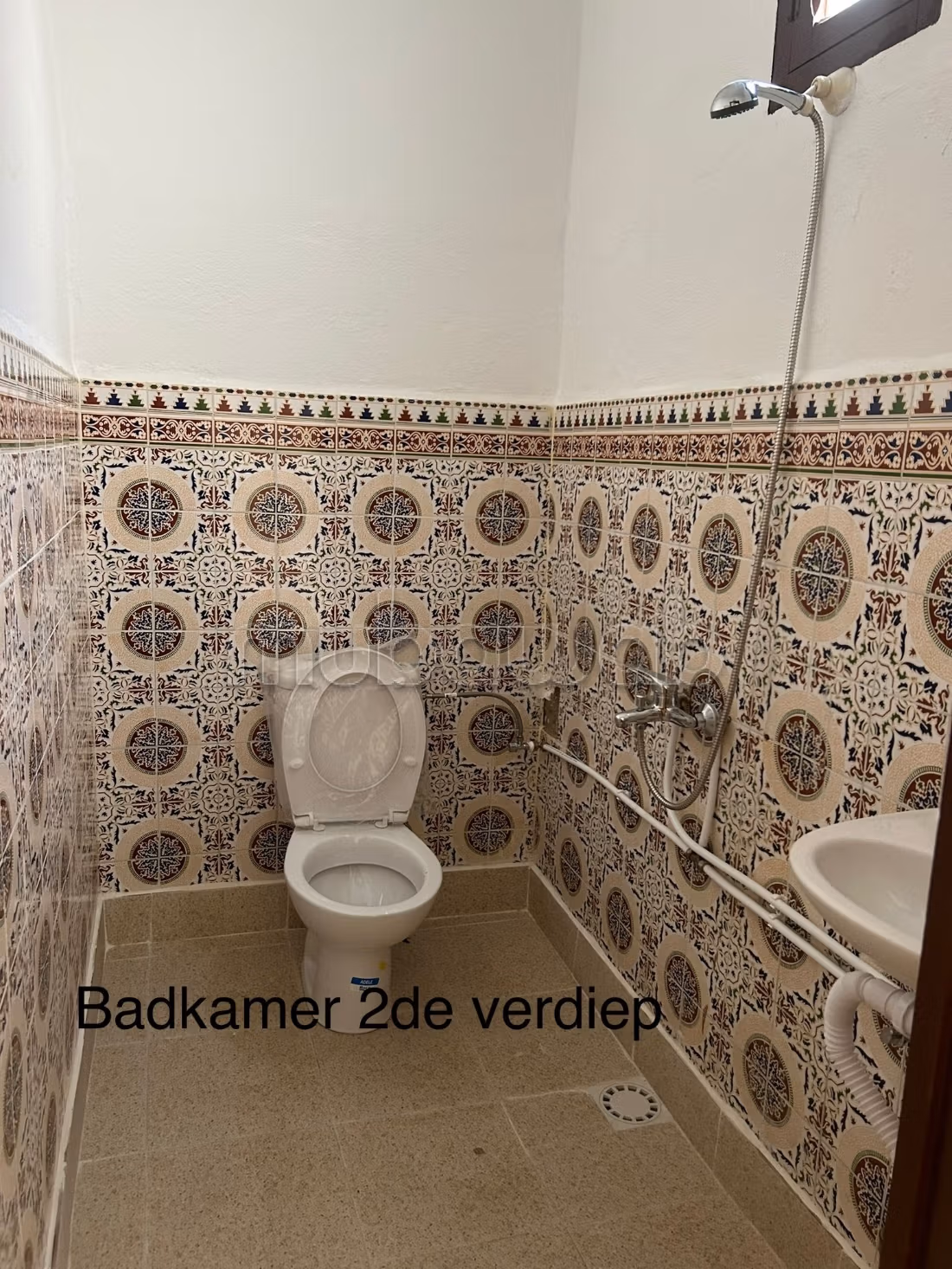 Huizen om te kopen. 7 Kamers. Verstevigde deur en traditionele, Marokkaanse woonkamer