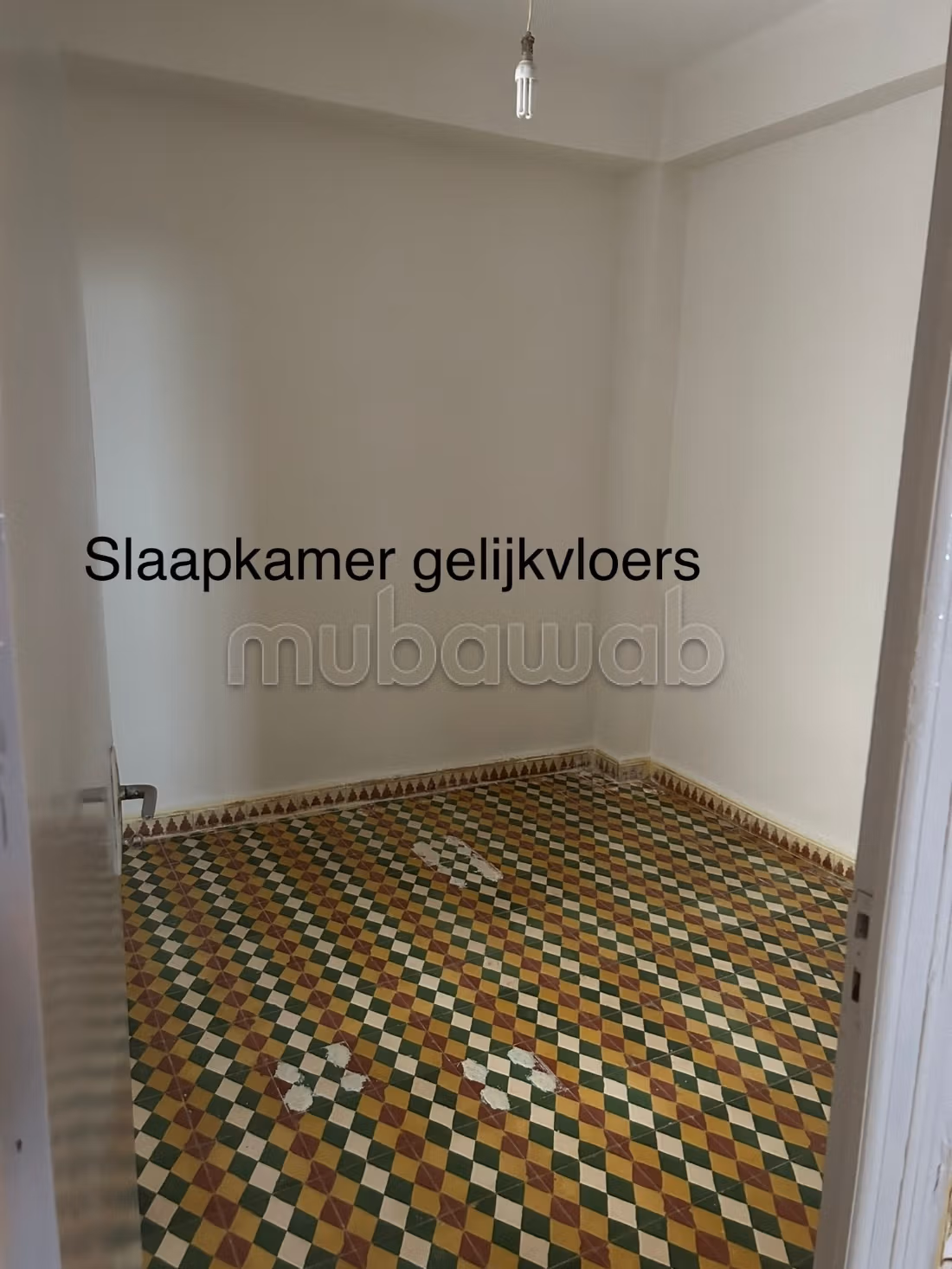 Huizen om te kopen. 7 Kamers. Verstevigde deur en traditionele, Marokkaanse woonkamer