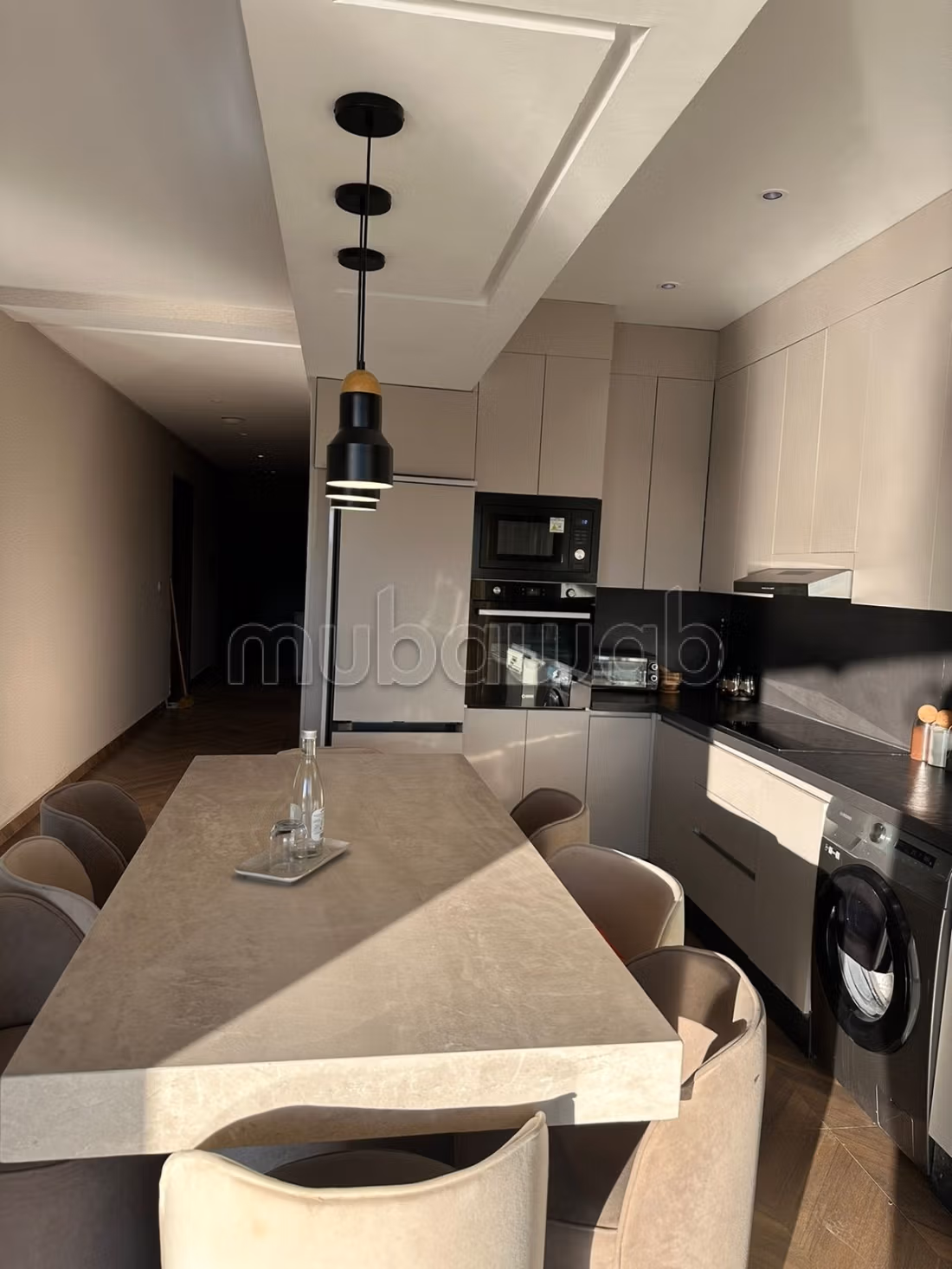Luxury villas and houses for rent in Manar. Total area 1000 m². Double glazed windows and central heating.