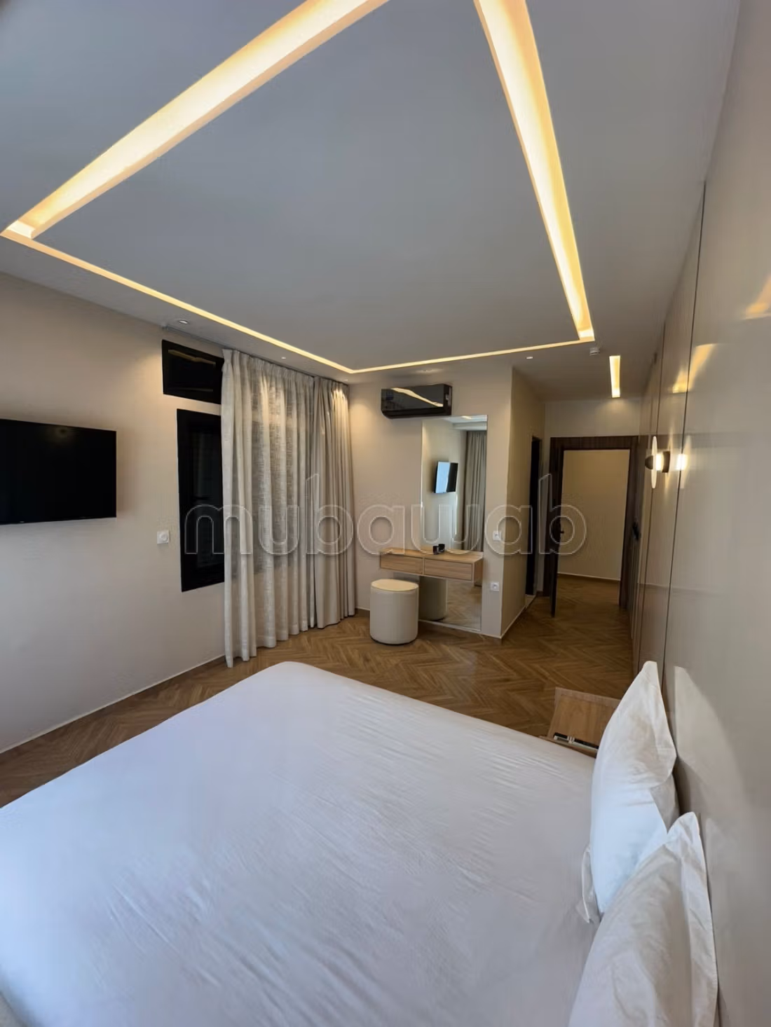 Luxury villas and houses for rent in Manar. Total area 1000 m². Double glazed windows and central heating.