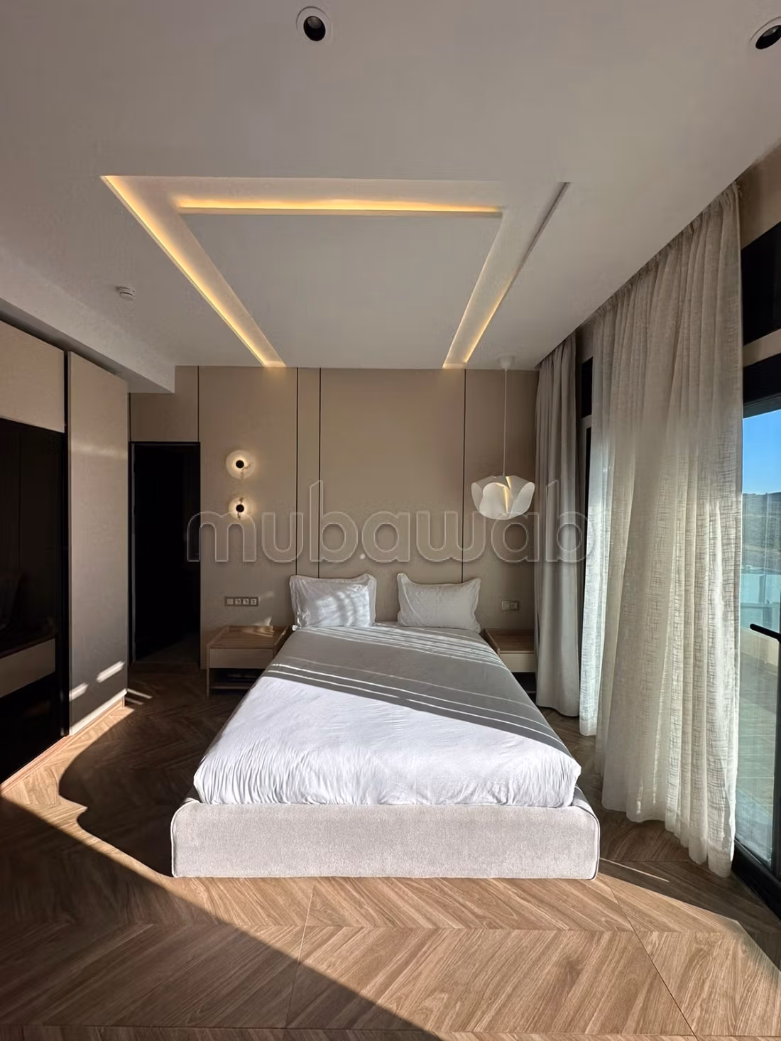 Luxury villas and houses for rent in Manar. Total area 1000 m². Double glazed windows and central heating.