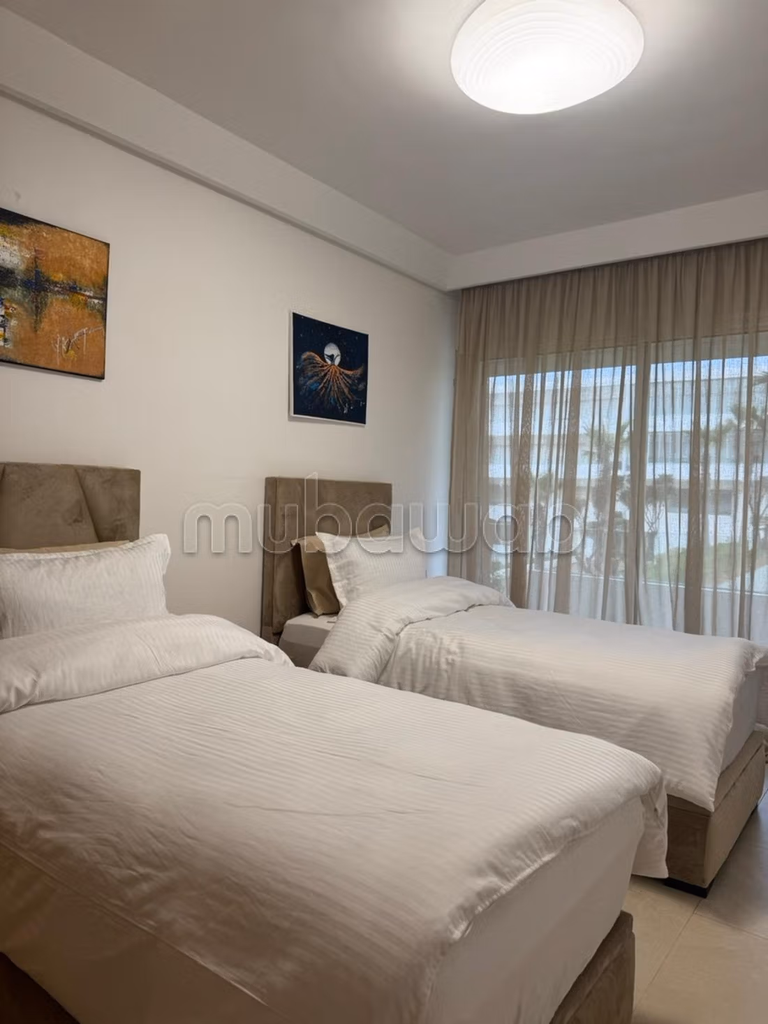 Apartamentos en alquiler en el centro de la ciudad. 2 habitaciones. Vista al mar y puerta segura y resistente