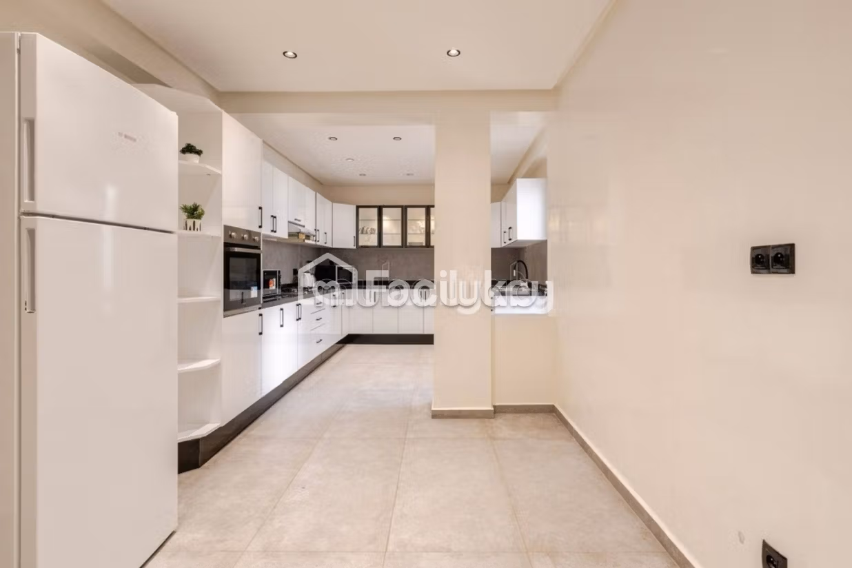 Appartamento di 170 m² a Casablanca