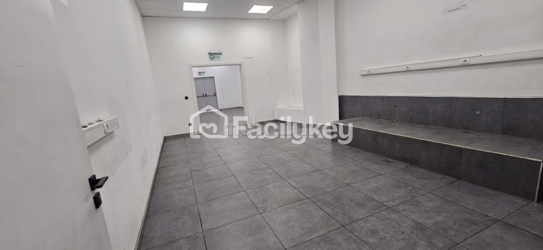 Commercial space of 501 m² in Casablanca